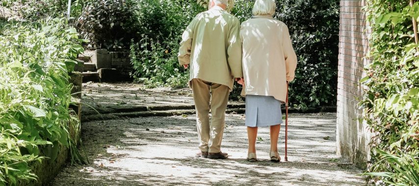 Liebevolle 24 Std Altenpflege in Köln