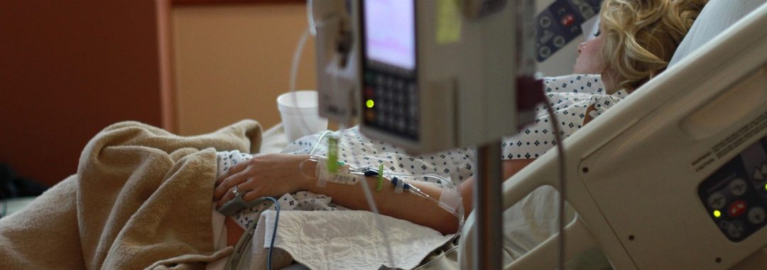 Pflegekraft für Senioren mit Schlaganfall